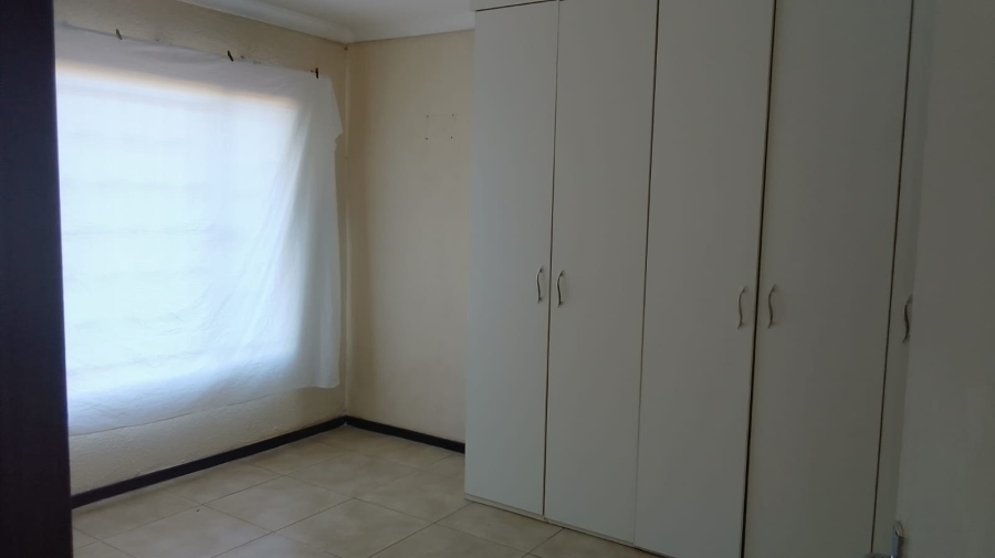 To Let 2 Bedroom Property for Rent in Tlhabane West North West